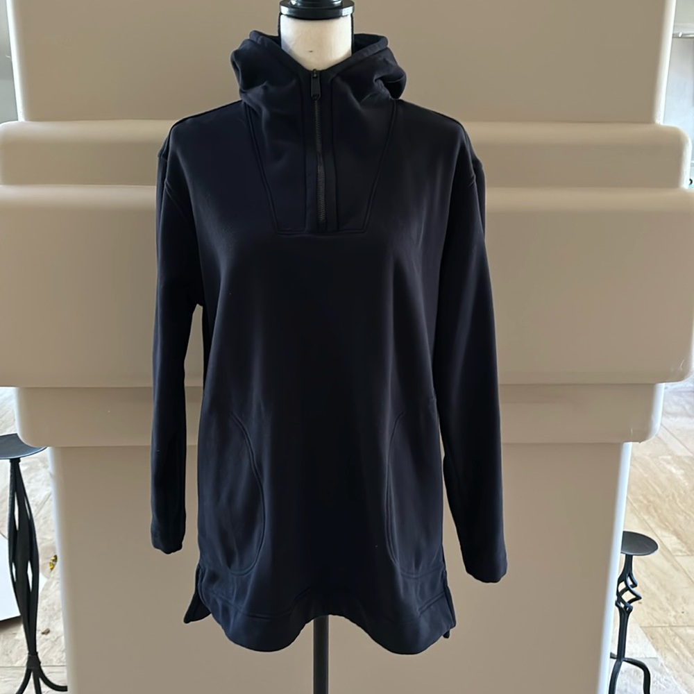 Athleta Black Hooded CYA Sweatshirt. Size S. Excellent Condition.